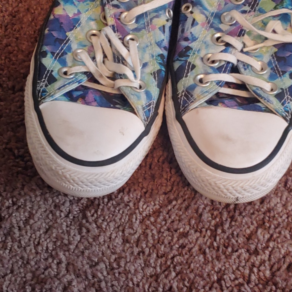 Colorful converse - Picture 4 of 5